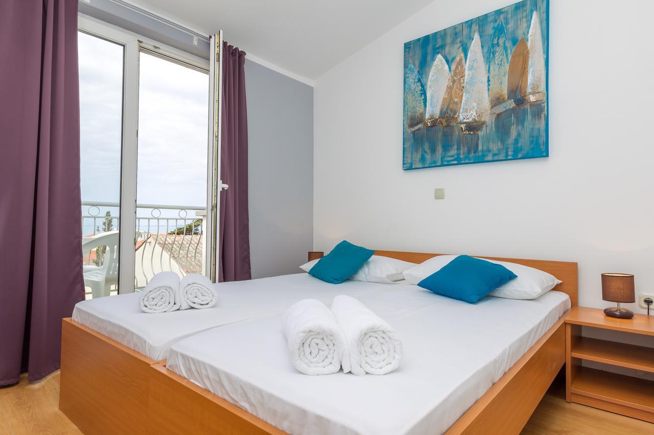 Apartments In City Center Ventus Novalja Exterior foto